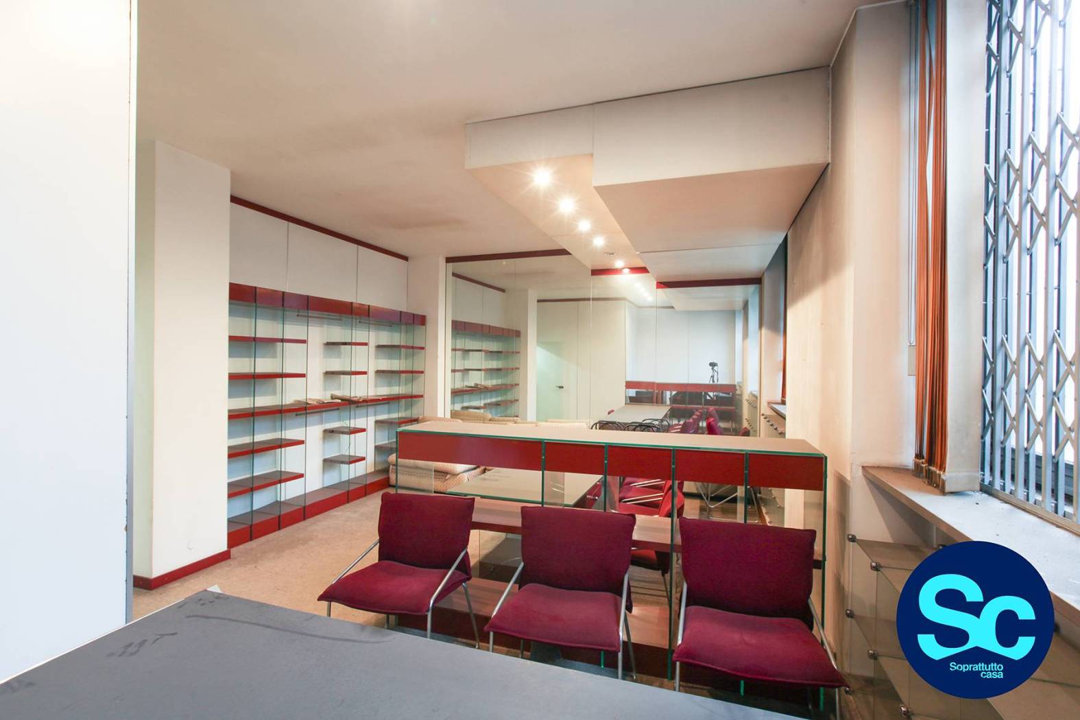 Appartamento da ristrutturare, piano rialzato, Bocconi, Milano